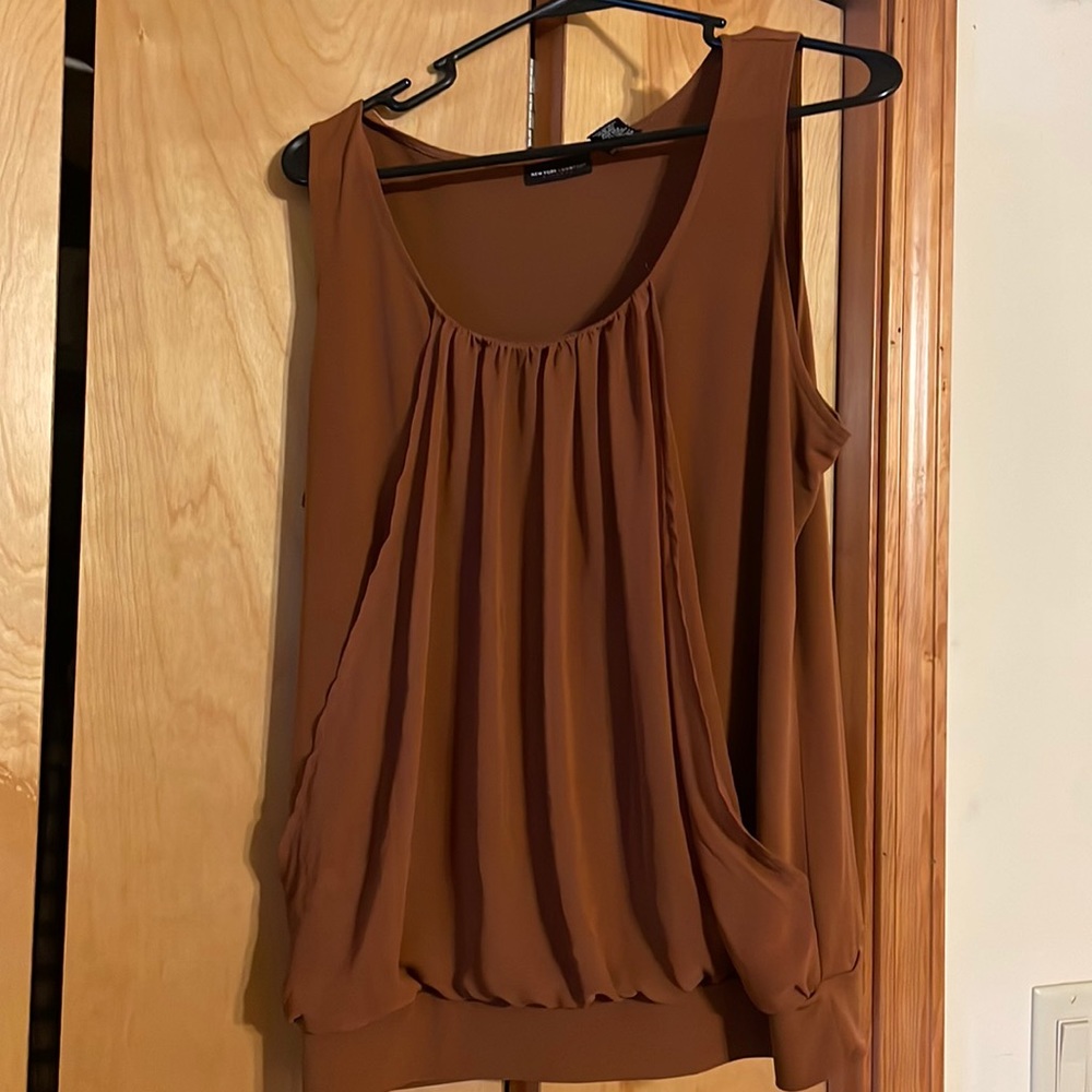 NewYork &Company Brown tank